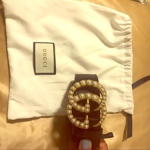 Gucci Leather belt with pearl double GG
